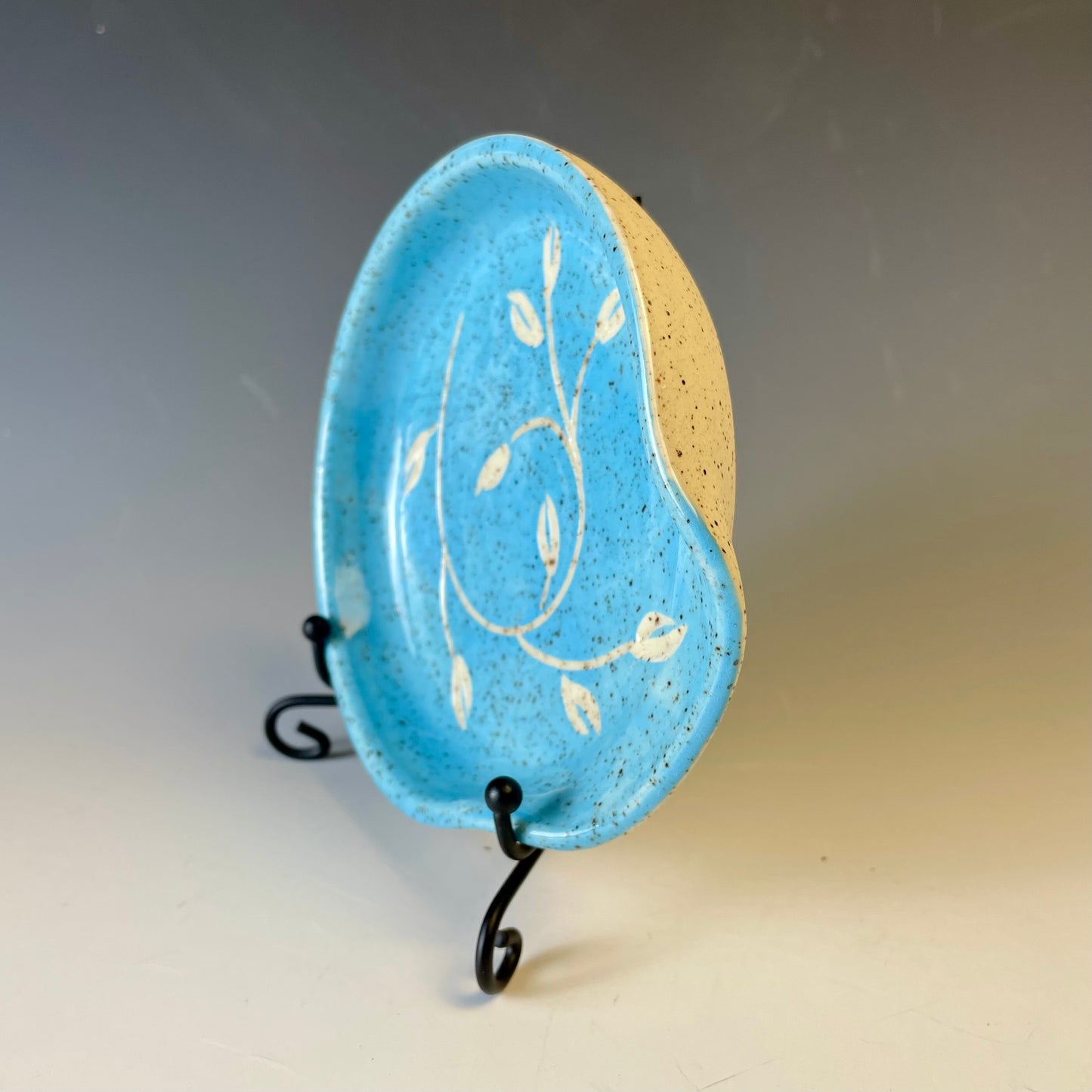 Blue Leaf-Carved Spoonrest