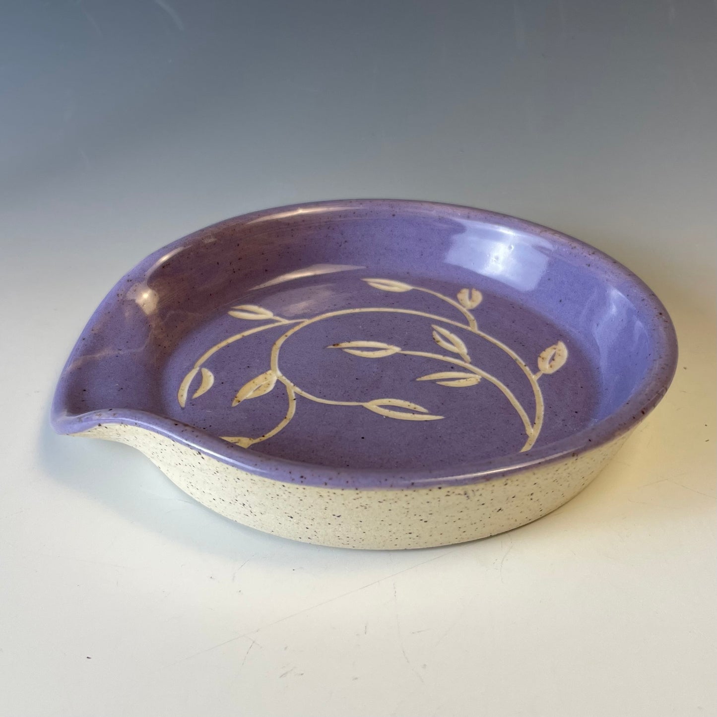 Purple Leaf-Carved Spoonrest