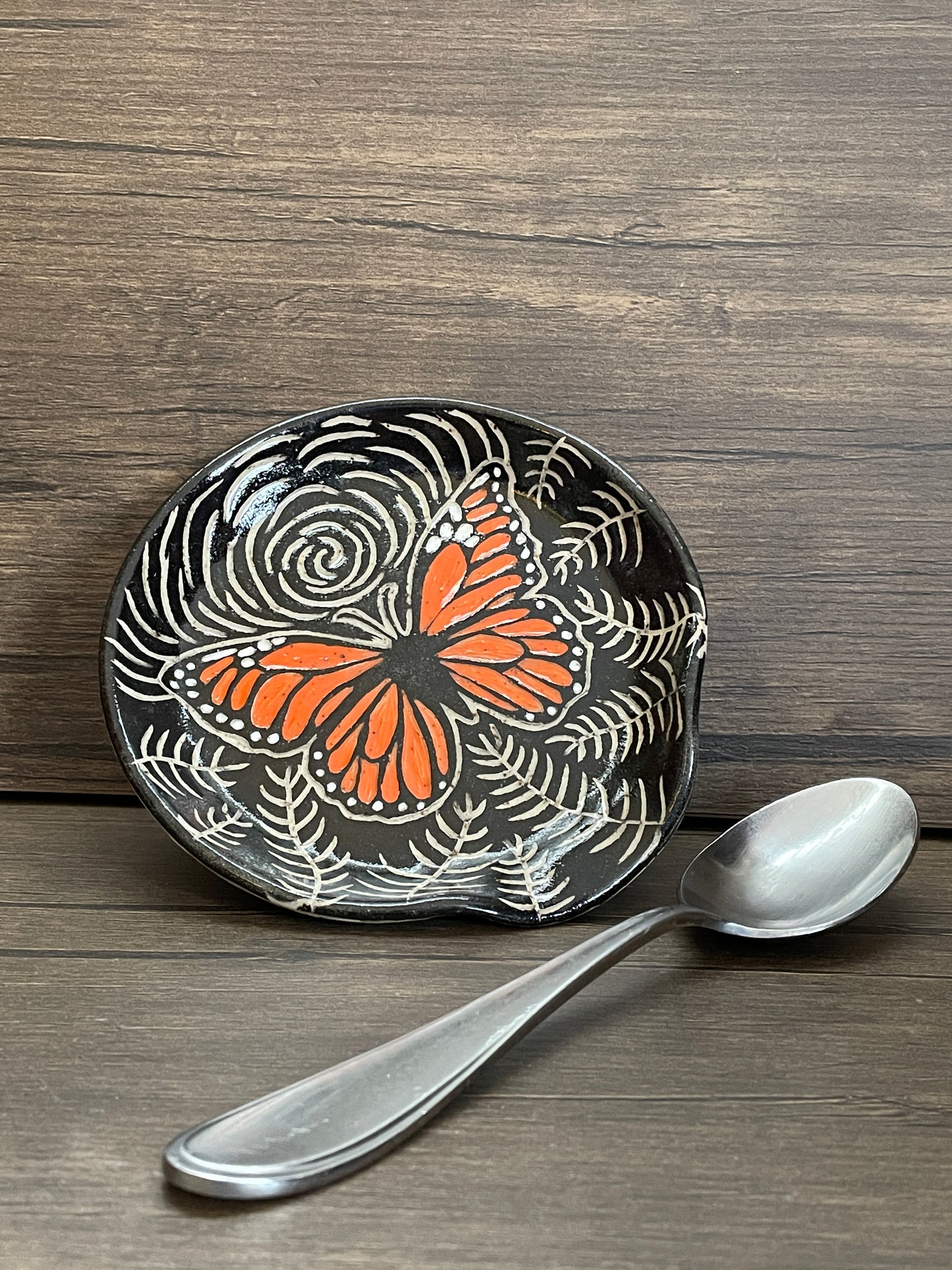 Butterfly Spoonrest Sgraffito